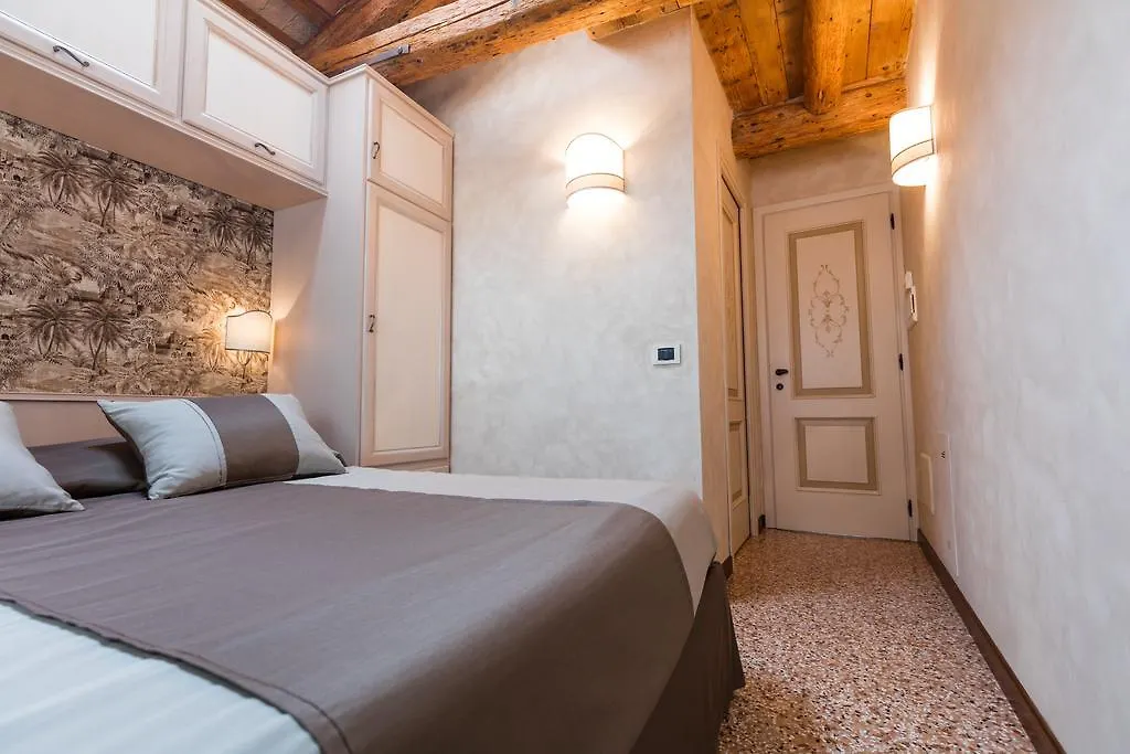 Ca' Del Mariner Apartment With Terrace البندقية
